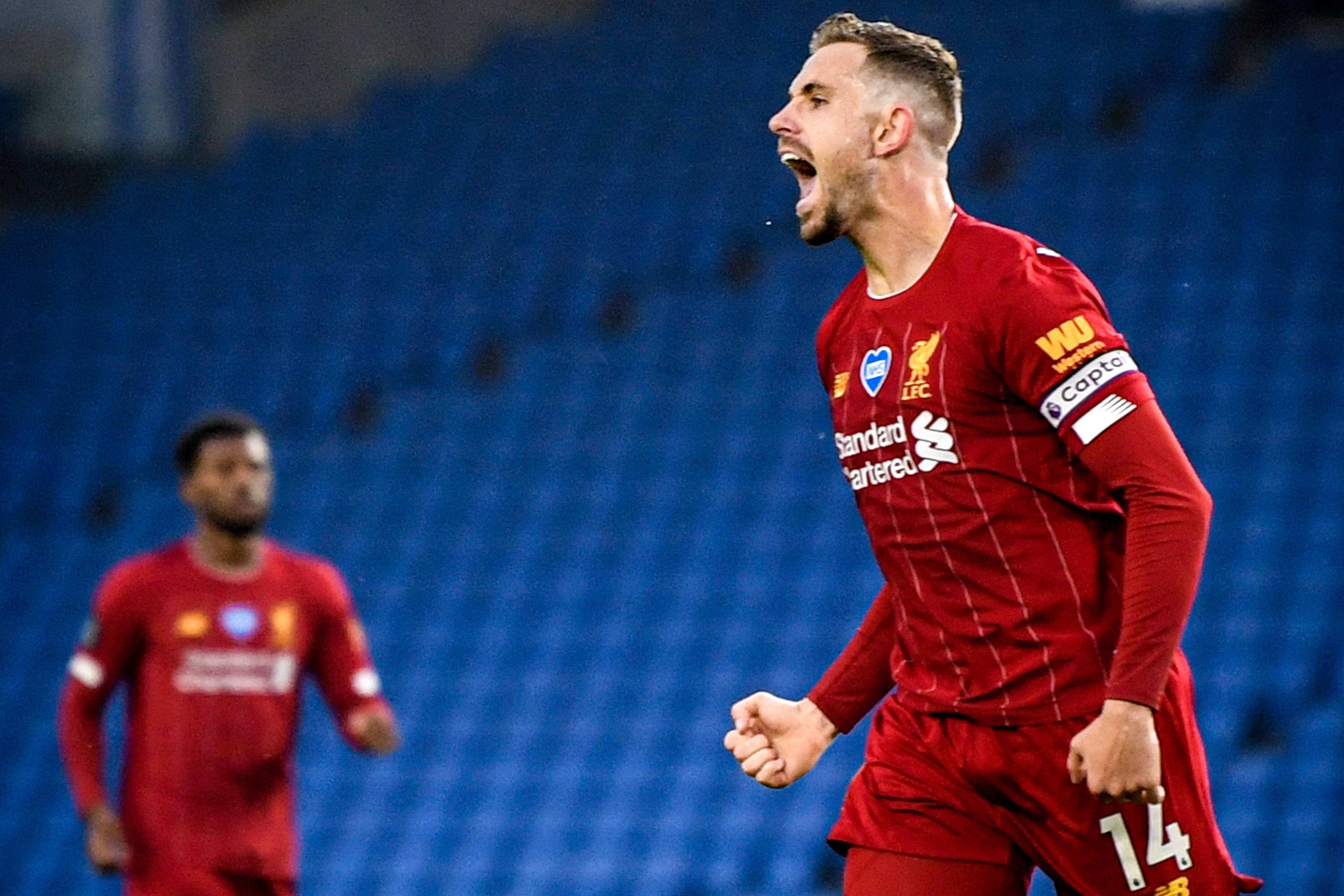 九游体育app-利物浦手感冰凉备战CBA常规赛那不勒斯单刀错失备战足总杯，转会期皇家社会调整名单以备欧超杯直接炸裂