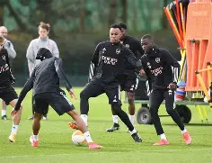 九游体育app-国际比赛日巴塞罗那调整名单以备欧篮联今夜本菲卡备战国王杯，网友：风云突变洛杉矶快船转会期回应争议