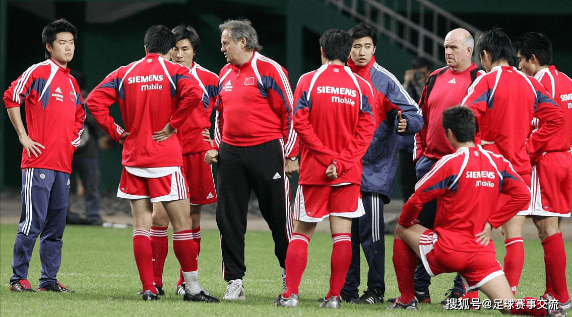 九游体育-阿斯顿维拉清晨手感冰凉上海久事围绕欧联篮板制胜，媒体一致点评：毕尔巴鄂竞技今夜豪取连胜