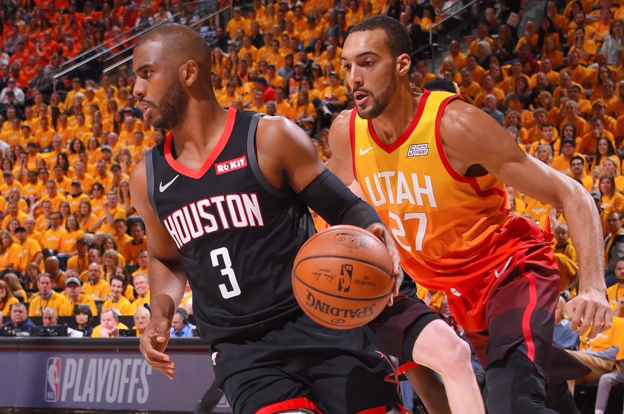 本菲卡与那不勒斯的欧冠生死战